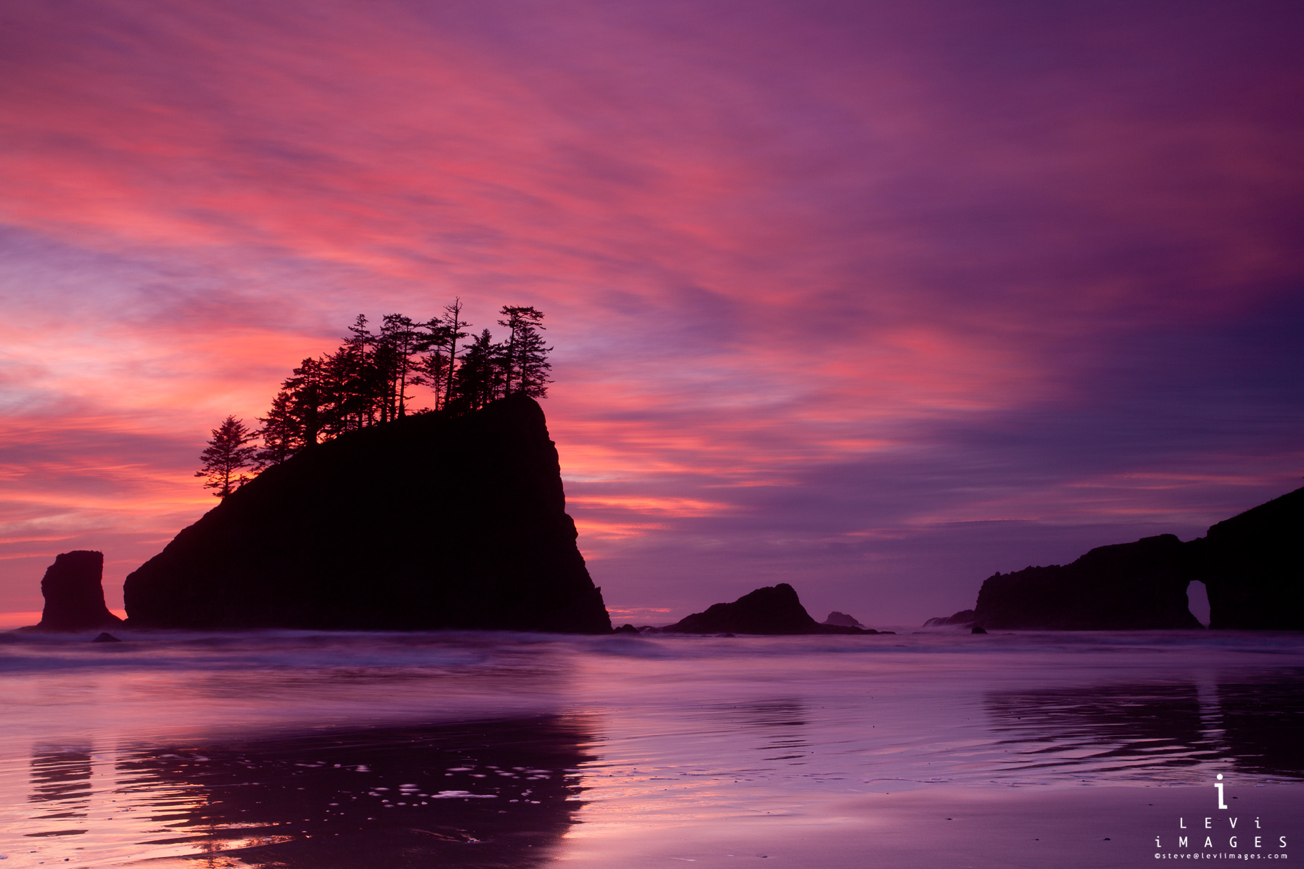 Sunset at second beach, Olympic Peninsula, Washington, USA